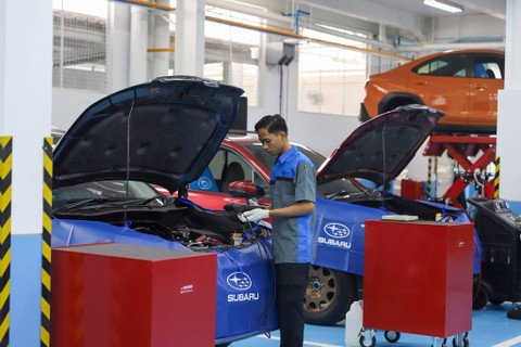 Bengkel di Plaza Subaru Tebet, Jakarta, Kamis (23/11/2023). Foto: Iqbal Firdaus/kumparan