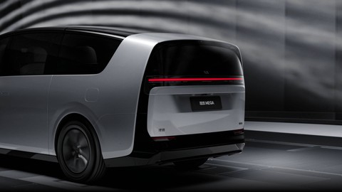 Mobil listrik Li Mega dengan wujud MPV high-tech. Foto: dok. Li Auto