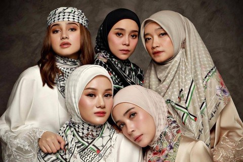 Syifa Hadju hingga Lesti Kejora jual scarf untuk bantu Palestina. Foto: Instagram/@ayudyahandari