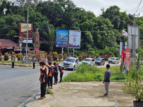 Pengawasalan kedatangan simpatisan HMI ke Pontianak. Foto: Dok. Polda Kalbar