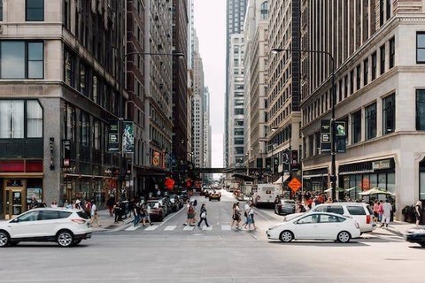 Ilustrasi Apakah Nama Reflektor di Pagar Pembatas Jalan Tol . Sumber Pexels/Lorreine Clark