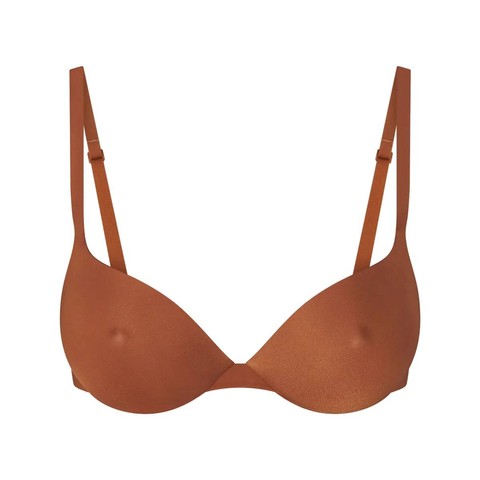 Bra dengan puting milik brand Kim Kardashian. Foto: Skims