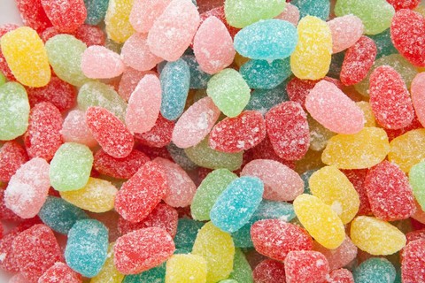 Ilustrasi sour candy atau permen asam. Foto: JJava Designs/Shutterstock