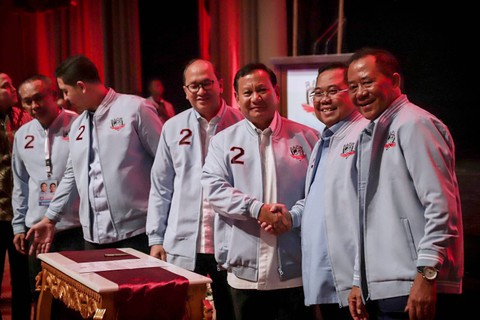 Calon Presiden Prabowo Subianto menghadiri acara Deklarasi Relawan Pedagang Indonesia Maju (RAPIM) di Djakarta Theater, Jakarta, Jumat (8/12/2023). Foto: Jamal Ramadhan/kumparan