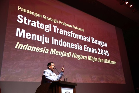 Calon Presiden Prabowo Subianto menghadiri acara Deklarasi Relawan Pedagang Indonesia Maju (RAPIM) di Djakarta Theater, Jakarta, Jumat (8/12/2023). Foto: Dok. Istimewa