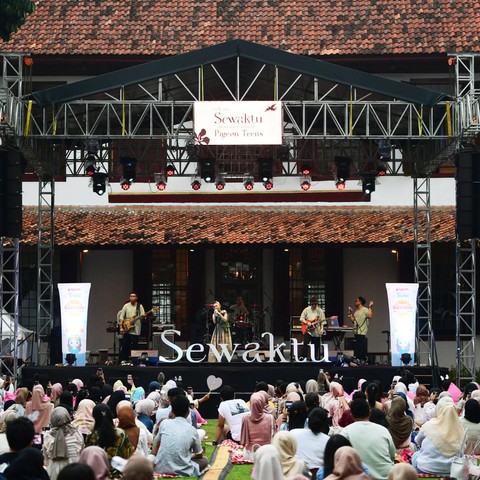 VOL 06 Sewaktu Bermusik bersama Pigeon Teens di Taman Gedung Arsip Jakarta pada 9 hingga 10 Desember 2023. Foto: Dok. Istimewa