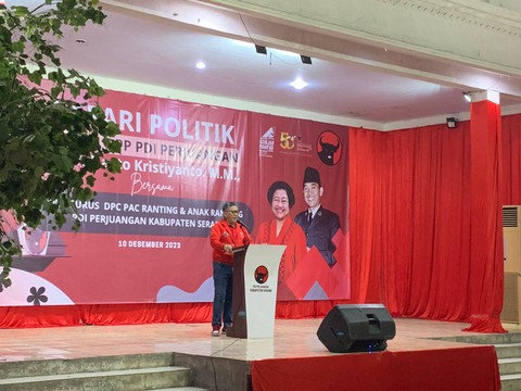 Sekjen PDI Perjuangan Hasto Kristiyanto dalam agenda safari politik di Kabupaten Pandeglang, Banten, Minggu (10/12/2023). Foto: Luthfi Humam/kumparan