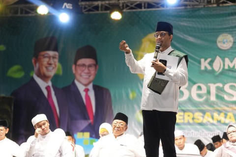 Acara Kampus Hijau Bersholawat Bersama Anies Baswedan di Ponpes Daarul Ma'arif, Indramayu, Jawa Barat, Sabtu (9/12/2023) malam. Foto: Dok. Istimewa