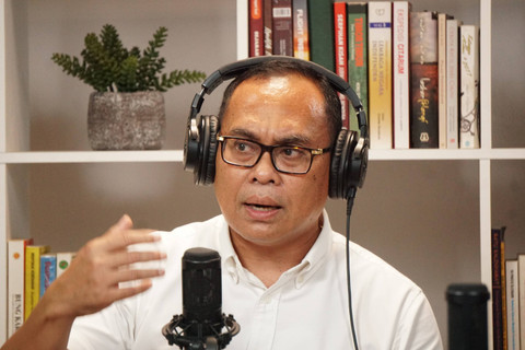 Pakar Hukum Internasional Hikmahanto Juhana dalam program DipTalk kumparan. Foto: Dicky Adam Sidiq/kumparan