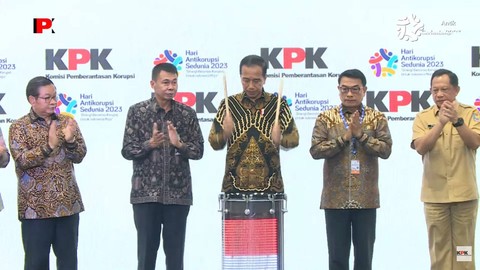 Presiden Jokowi resmi membuka Peringatan Hari Antikorupsi Sedunia, Selasa (12/12/2023). Foto: Youtube/KPK RI