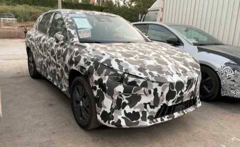 Wujud yang diduga sebagai mobil lsitrik baru Neta, EP32. Foto: dok. CarNewsChina