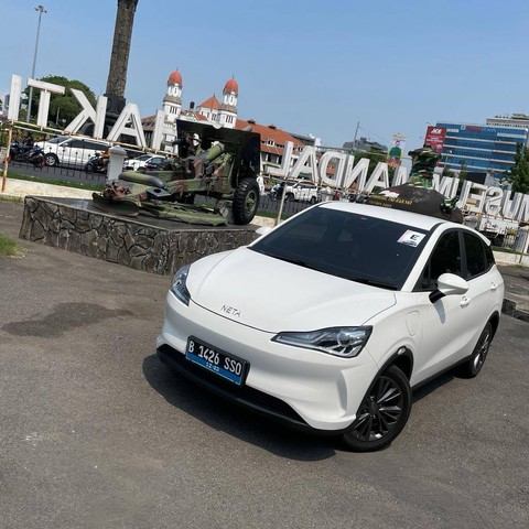 "Media test drive" mobil listrik Neta V di Semarang, Jawa Tengah.  Foto: Sena Pratama/kumparan