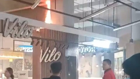 Kebakaran di Lippo Mal Puri Jakarta Barat, Kamis (14/12/2023). Foto: Dok. Istimewa
