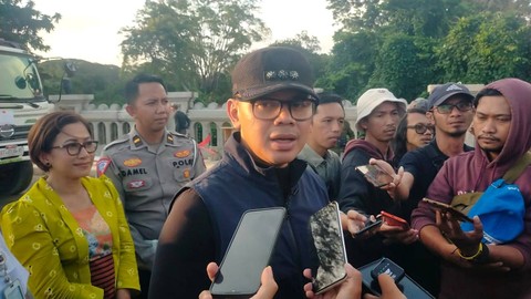 Wali Kota Bogor Bima Arya pada uji coba Jembatan Otista di Kota Bogor, Senin (14/12/2023). Foto: Dok. Istimewa