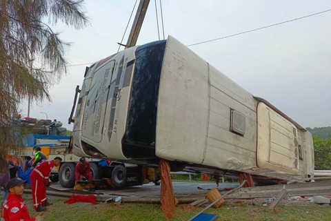 Kecelakaan bus Handoyo di Tol Cipali KM 72, Jumat (15/12/2023). Foto: Dok. Istimewa