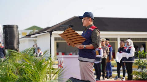 Direktur Operasi III Hutama Karya Koentjoro menjadi pembina apel siaga. Foto: dok. Hutama Karya