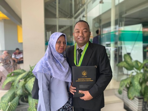 Agus Tinus Amin Tohari usai pelantikan Pendidikan Profesi Guru (PPG) Unusa. Foto: Dok. pribadi