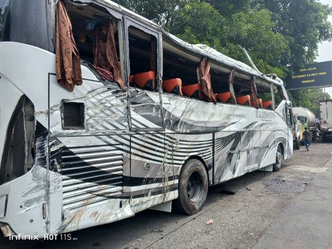 Bus Handoyo yang kecelakaan di Tol Cipali.  Foto: Dok.  Istimewa