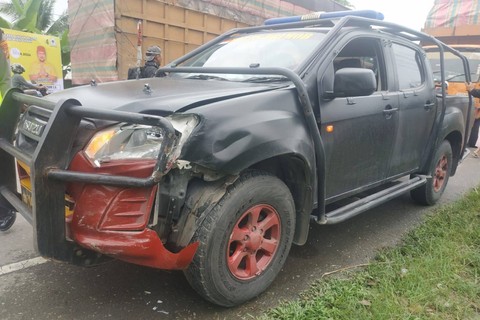 Mobil rombongan Anies Baswedan kecelakaan beruntun di Aceh, Minggu (17/12/2023). Foto: Ditlantas Polda Aceh