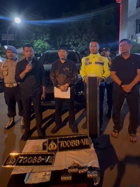Klarifikasi video viral mobil dengan pelat nomor polisi untuk kampanye oleh Polresta Tangerang, Minggu (18/12/2023). Foto: Instagram/@humaspoldabanten 
