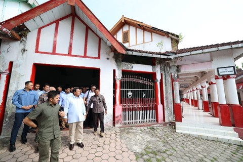 Prabowo mengunjungi Museum Peta di Kota Blitar, Minggu (17/12). Foto: Dok. Istimewa