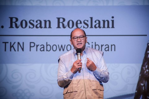Rosan Roeslani, Ketua TKN Prabow-Gibran di Deklarasi Muda Berakhlak for Prabowo - Gibran di Plaza Senayan, Jakarta, Selasa (19/12/2023). Foto: Jamal Ramadhan/kumparan