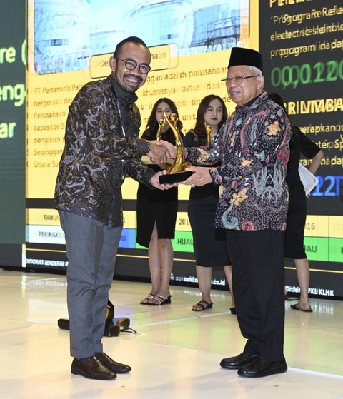  Pertamina Patra Niaga kembali menorehkan prestasinya dalam Program Penilaian Peringkat Kinerja Perusahaan (PROPER) 2023 dari Kementerian Lingkungan Hidup dan Kehutanan (KLHK). Foto: Pertamina Patra Niaga