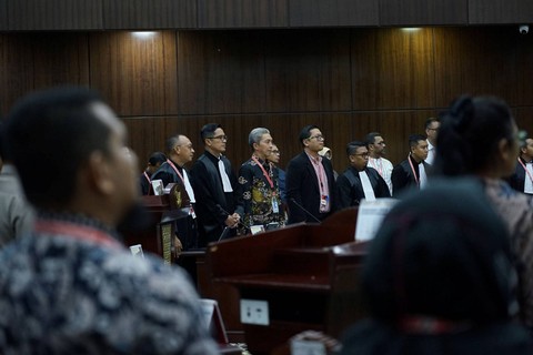 ISI LAW OFFICE selaku Kuasa Hukum Pemohon dalam Perkara No. 143/PUU-XXI/2023 di Mahkamah Konstitusi yg membatalkan pemotongan masa jabatan Kepala Daerah. Foto: Dok. Istimewa