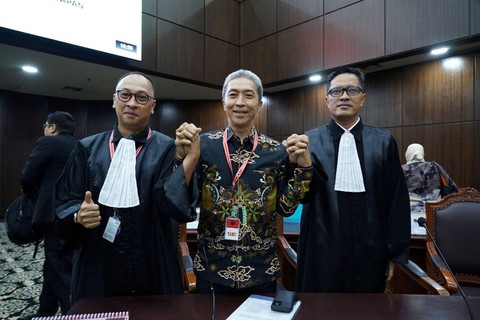 ISI LAW OFFICE selaku Kuasa Hukum Pemohon dalam Perkara No. 143/PUU-XXI/2023 di Mahkamah Konstitusi yg membatalkan pemotongan masa jabatan Kepala Daerah. Foto: Dok. Istimewa