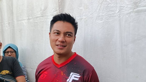 Baim Wong dalam acara Mendadak Free Fire, kawasan Kebagusan, Jakarta Selatan, Jumat (22/12/2023). Foto: Giovanni/kumparan