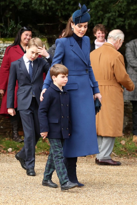 Keluarga Kerajaan Inggris menghadiri misa Natal di Sandringham Estate. Foto: Chris Radburn/REUTERS