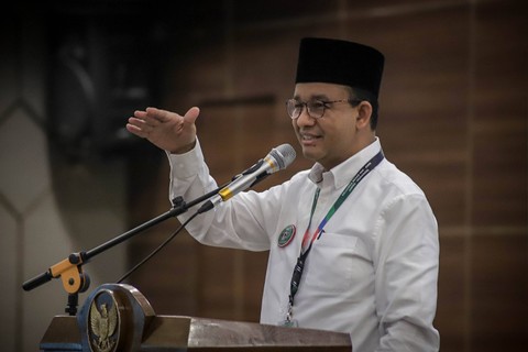Capres nomor urut 1 Anies Baswedan memberikan sambutan pada acara Deklarasi Dukungan Keluarga Besar HMI kepada Anies- Cak Imin, di Lippo Kuningan, Jakarta Selatan, Rabu (27/12/2023). Foto: Jamal Ramadhan/kumparan