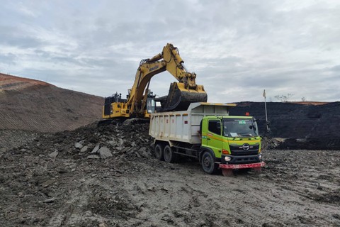 Ilustrasi tambang batu bara. Foto: Shutterstock