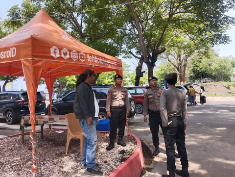 Polda Lampung saat melakukan pengamanan di objek wisata. | Foto: Dok Humas Polda Lampung