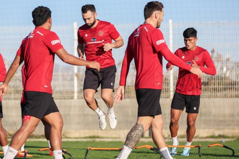 Jordi Amat dengan skuad Timnas Indonesia yang sedang menjalani pemusatan latihan (TC) di Antalya, Turki, pada 29 Desember 2023. Foto: PSSI