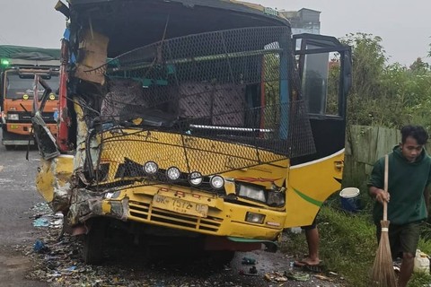 2 bus kecelakaan di Desa Pariksabungan, Kecamatan Siborongborong, Kabapaten Tapanuli Utara. Foto: Dok. Istimewa