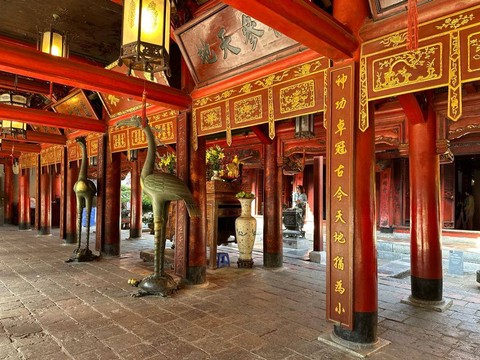 Dai Thanh, altar persembahan untuk leluhur (Dokumentasi pribadi)