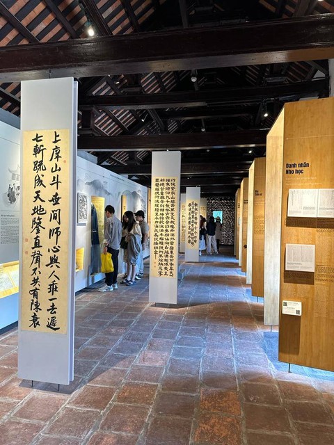 Ruang pameran sejarah Konfusius di Kuil Literatur (Dokumentasi pribadi)