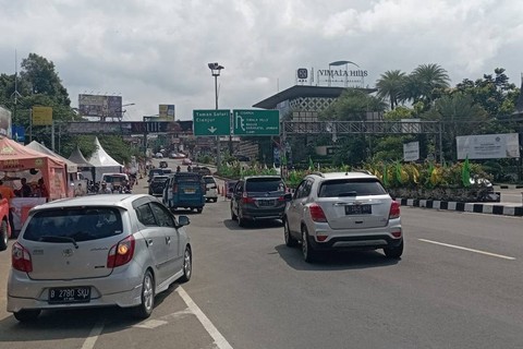 Lalu Lintas di Puncak, Bogor, Minggu (31/12/2023). Foto: kumparan