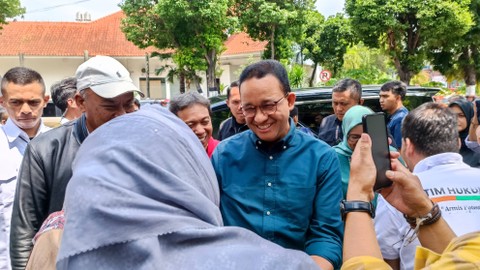 Capres nomor urut 01 Anies Baswedan berkunjung ke Yogyakarta, Minggu (31/12/2023). Foto: Arfiansyah Panji Purnandaru/kumparan
