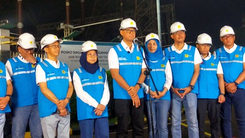 Direktur Utama PT PLN (Persero), Darmawan Prasodjo dalam Posko Siaga Suplai Pengamanan Kelistrikan Hari Raya Natal 2023 dan Tahun Baru 2024, Minggu (31/12/2023). Foto: Ghinaa Rahmatika/kumparan