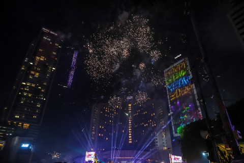 Momen pergantian tahun di Jakarta. Foto: Iqbal Firdaus/kumparan