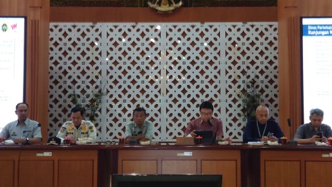 Konferensi pers Pemkot Yogya di Balai Kota Yogyakarta, Jumat (5/1). Foto: Widi RH Pradana/Pandangan Jogja
