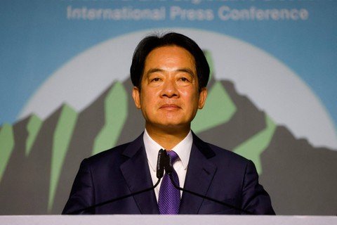 Presiden terpilih Taiwan Lai Ching-te, dari Partai Progresif Demokratik (DPP), mengadakan konferensi pers, menyusul kemenangan dalam pemilihan presiden, di Taipei, Taiwan 13 Januari 2024. Foto: Ann Wang/Reuters