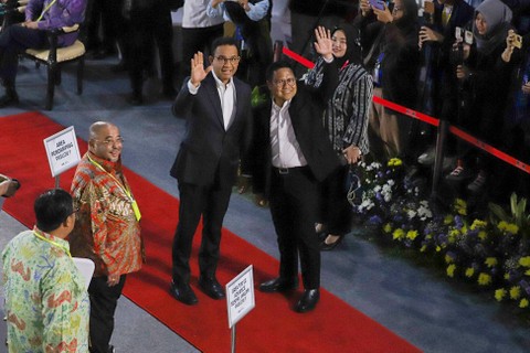 Paslon nomor urut 01 Anies Baswedan dan Muhaimin Iskandar menghadiri acara Paku Integritas KPK di Gedung KPK, Jakarta, Rabu (17/1/2024).   Foto: Iqbal Firdaus/kumparan
