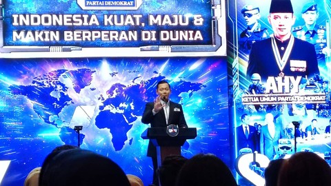 Ketum Partai Demokrat Agus Harimurti Yudhoyono saat menyampaikan pidato politik di Hotel Sheraton, Kabupaten Sleman, Kamis (18/1/2024). Foto: Arfiansyah Panji Purnandaru/kumparan