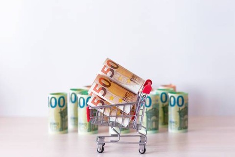 Ilustrasi Mengapa Suatu Negara Menerapkan Proteksi Perdagangan, Foto: Unsplash/Evgeniia Iakimenko.