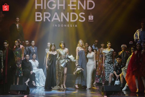 Shopee Indonesia menghadirkan fitur baru yakni High-End Brands (HEB) Indonesia, Sabtu (20/1). 