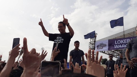 Anies tiba di Lapangan Pinang, Kota Tangerang. Foto: kumparan