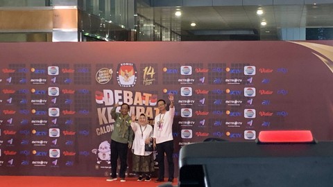 Cawapres nomor urut 3 Mahfud MD tiba di JCC, Jakarta, Minggu (21/1/2024). Foto: Luthfi Humam/kumparan